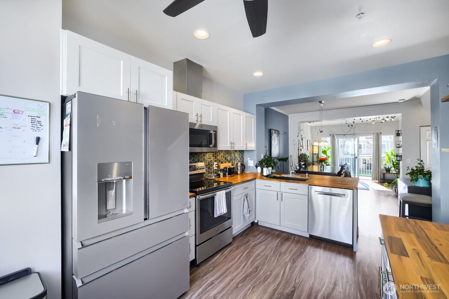 11913 Northeast 163rd Place, Unit 192 Bothell, WA 98011 - Photo 8 of 33