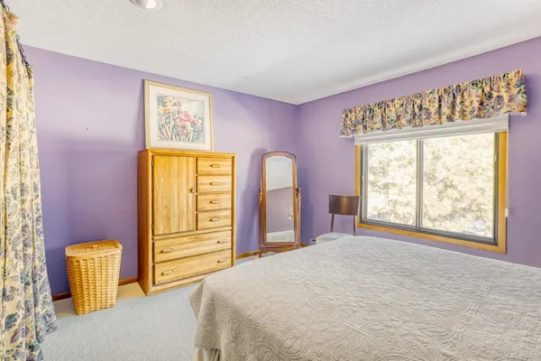 $129,900 | 7340 York Avenue South, Unit 208, Edina, MN 55435