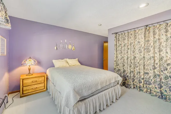 $129,900 | 7340 York Avenue South, Unit 208, Edina, MN 55435