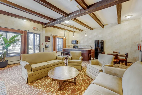 $129,900 | 7340 York Avenue South, Unit 208, Edina, MN 55435