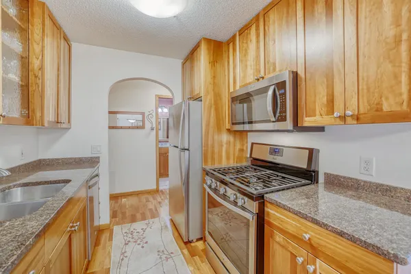 $129,900 | 7340 York Avenue South, Unit 208, Edina, MN 55435