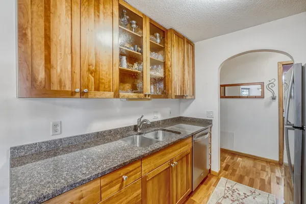 $129,900 | 7340 York Avenue South, Unit 208, Edina, MN 55435