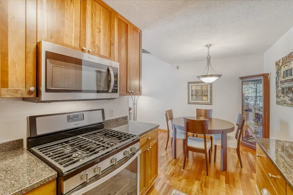 $129,900 | 7340 York Avenue South, Unit 208, Edina, MN 55435