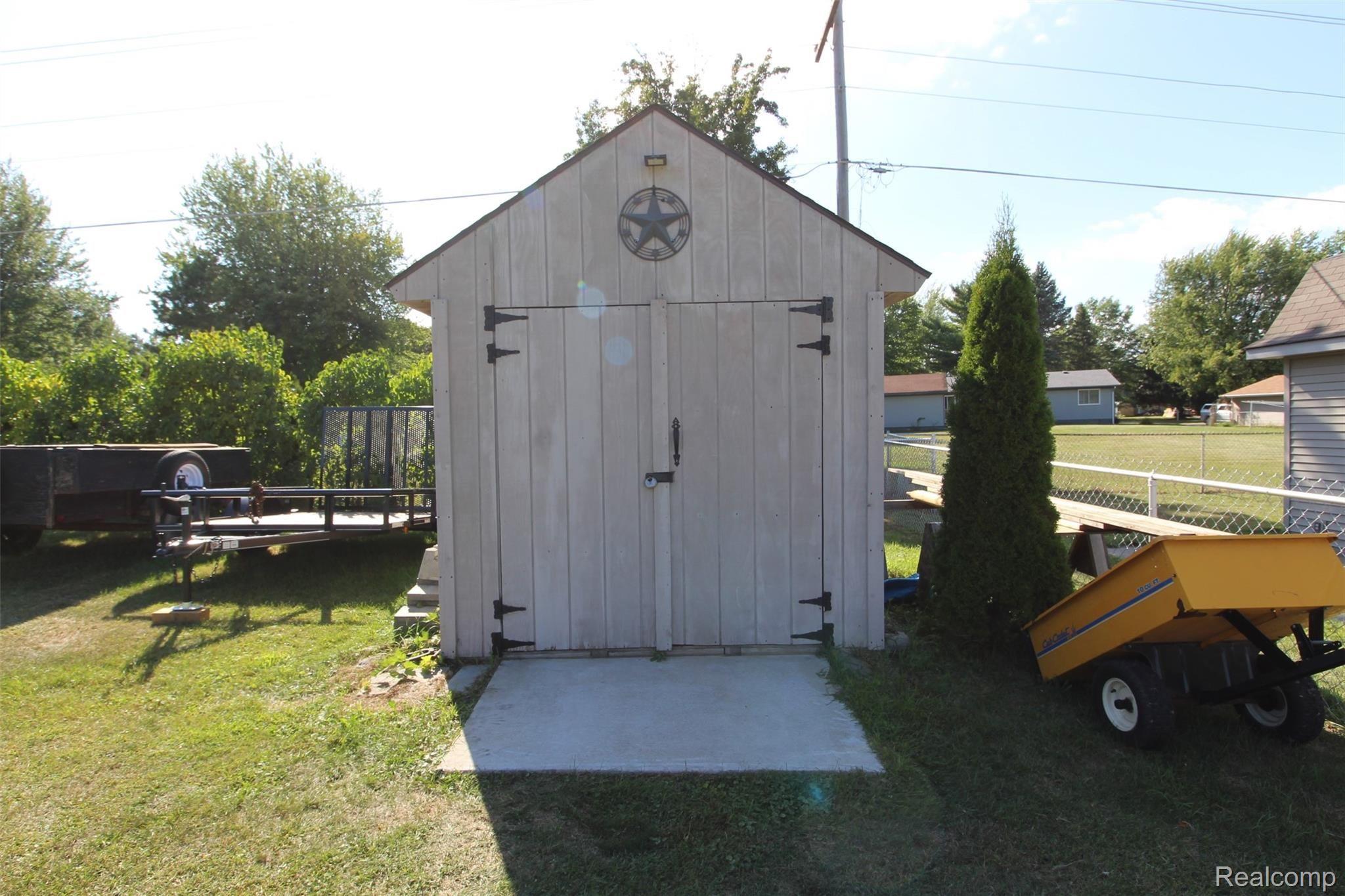 924 South Wilder Road Lapeer, MI 48446 - Photo 35 of 41 IMG_5149.JPG