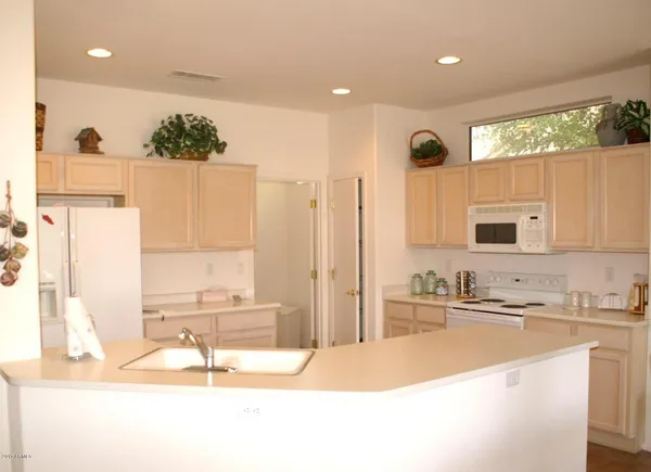 $3,000 | 15913 West Clearwater Way, Surprise, AZ 85374