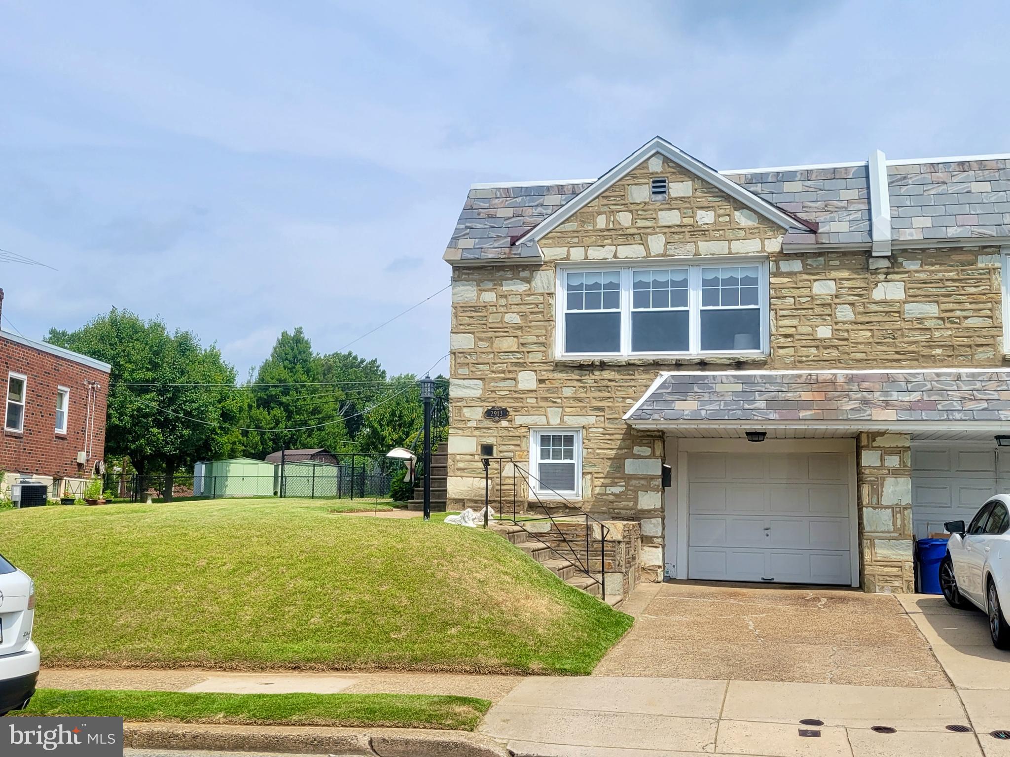 2913 Gelena Road Philadelphia, PA 19152 - Photo 1 of 29 2913 Gelena Rd