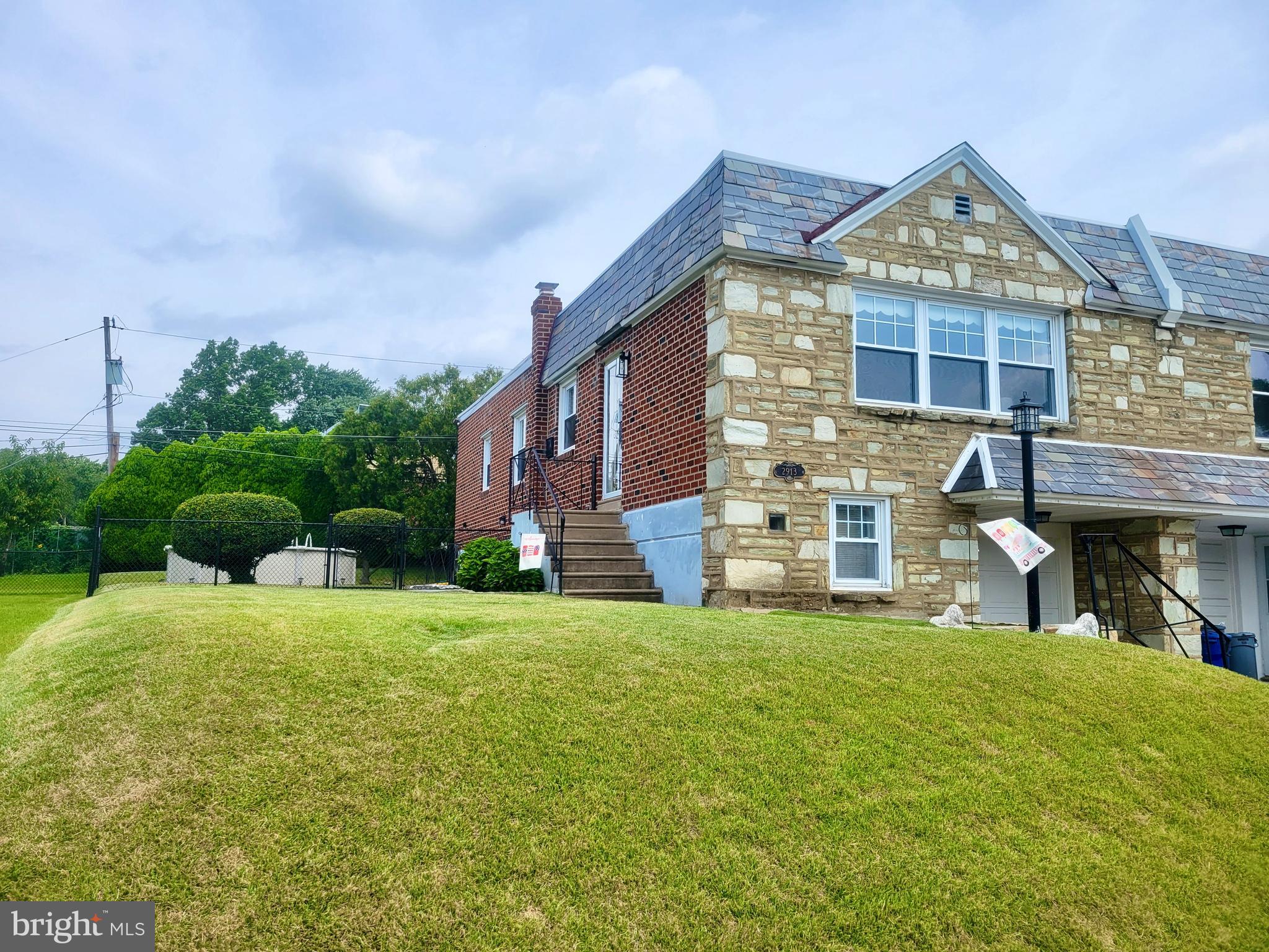 2913 Gelena Road Philadelphia, PA 19152 - Photo 2 of 29 Winchester Park twin rancher