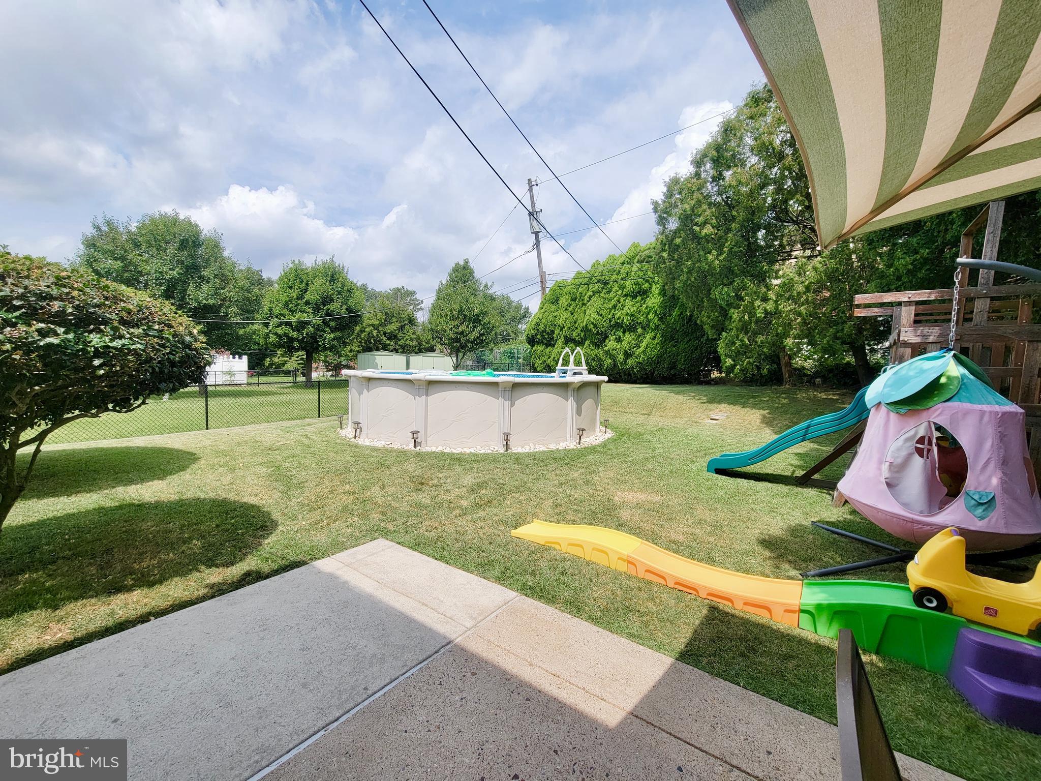 2913 Gelena Road Philadelphia, PA 19152 - Photo 25 of 29 In-Ground Pool