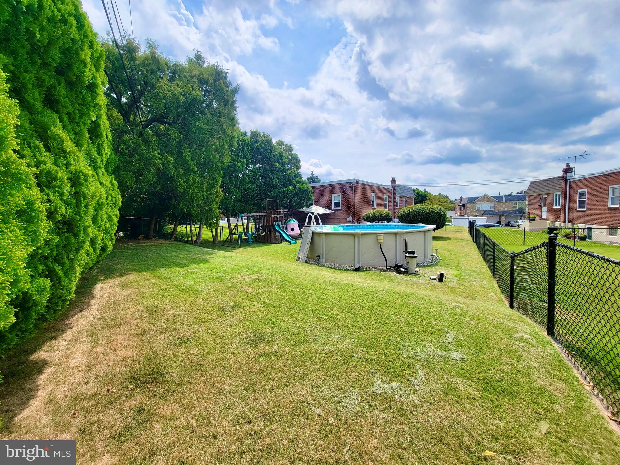 2913 Gelena Road Philadelphia, PA 19152 - Photo 27 of 29 One of the Largest Yards on the Block!