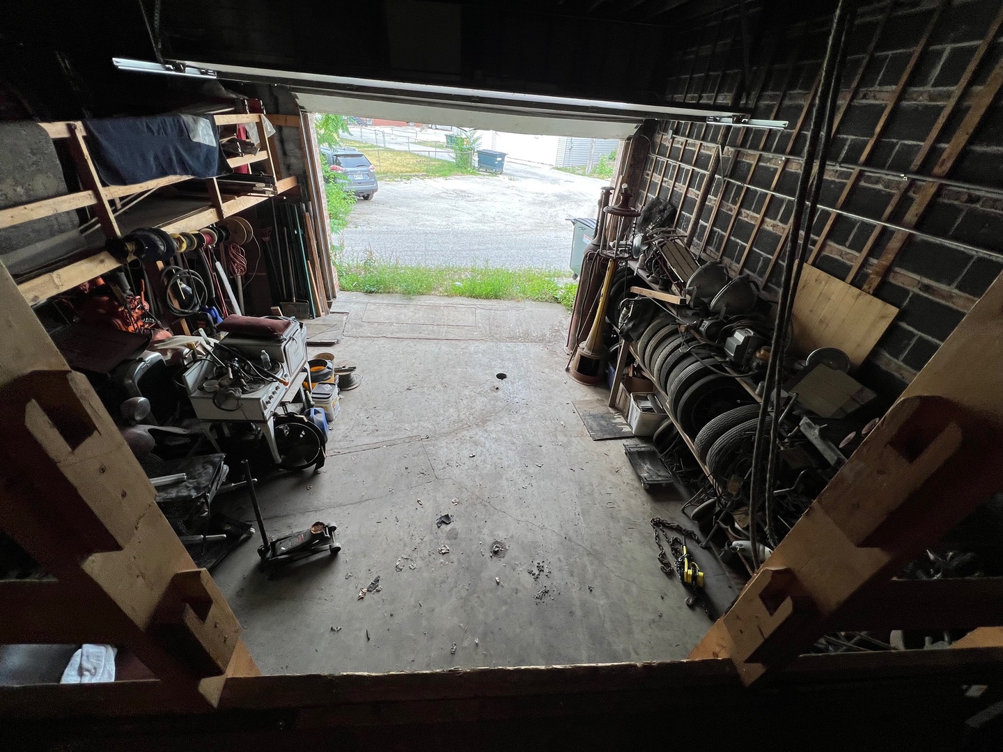 3723 Grand Boulevard Brookfield, IL 60513 - Photo 5 of 6 a view of a room with gym equipment