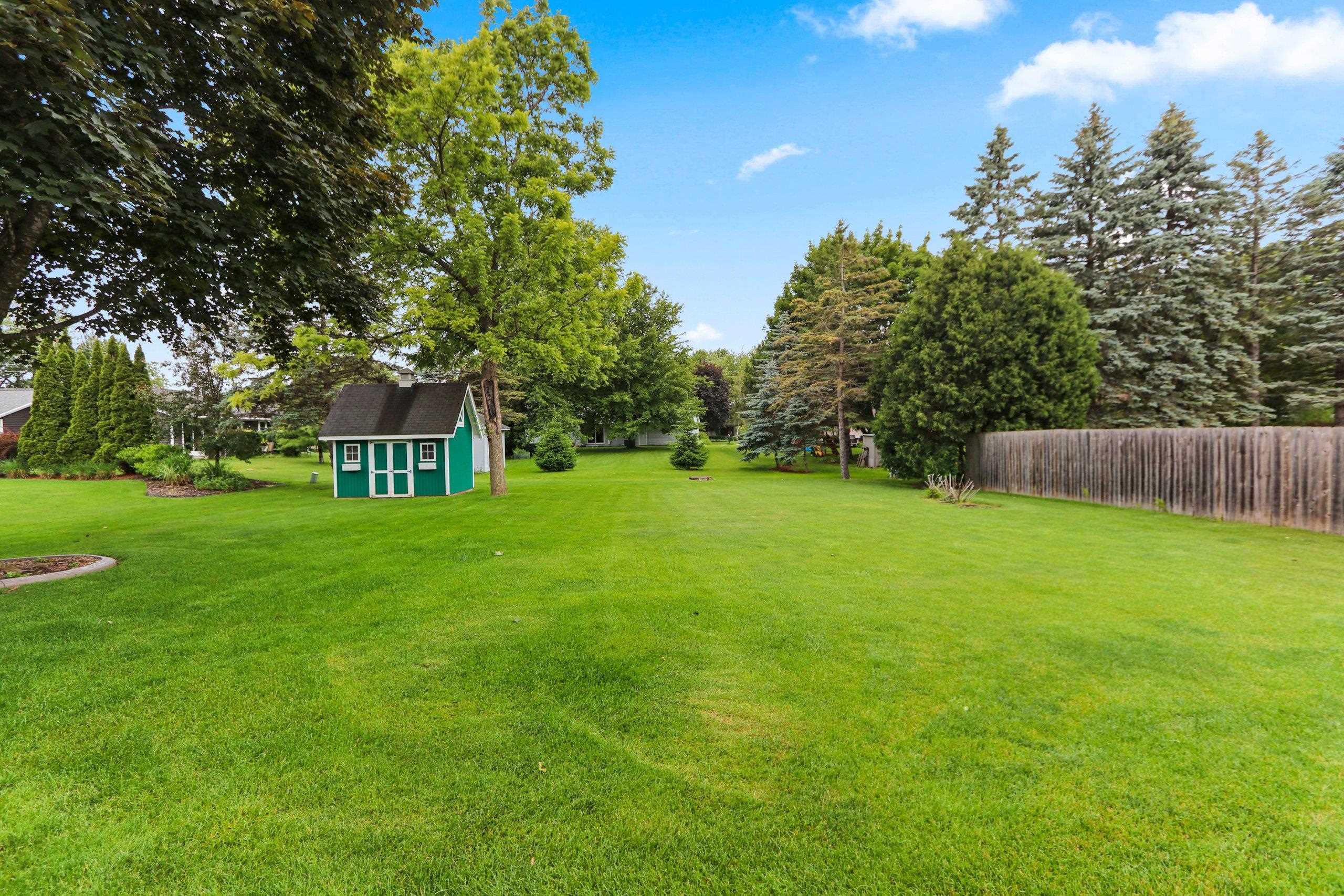 28 North Greves Court Appleton, WI 54914 - Photo 4 of 67