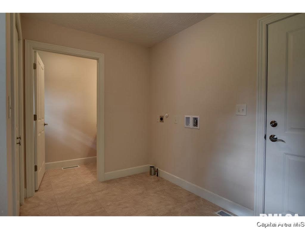 14 Red Fox Court Springfield, IL 62712 - Photo 13 of 36