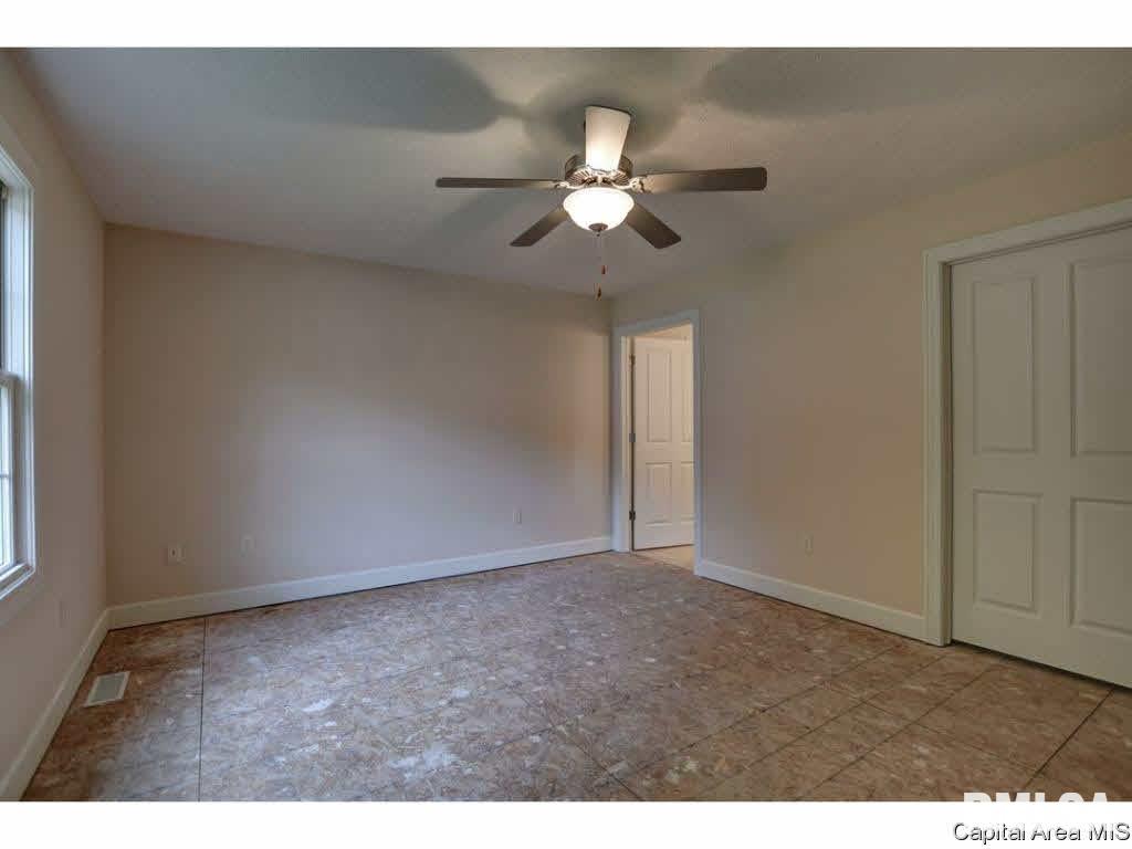 14 Red Fox Court Springfield, IL 62712 - Photo 23 of 36