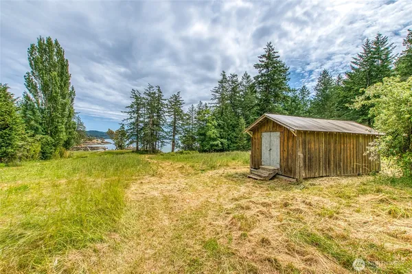 $2,200,000 | 3388 Deer Harbor Road, Orcas Island, WA 98243