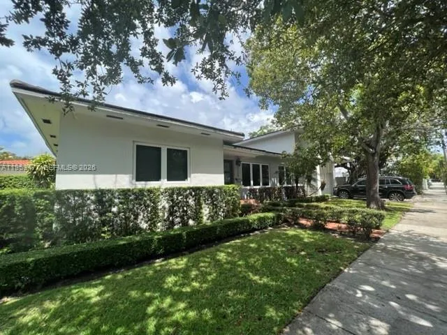 $5,100 | 2728 Kirk Street, Miami, FL 33133