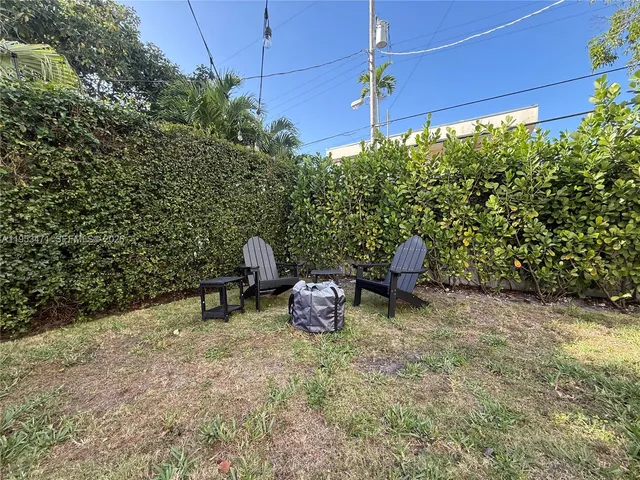 $5,100 | 2728 Kirk Street, Miami, FL 33133