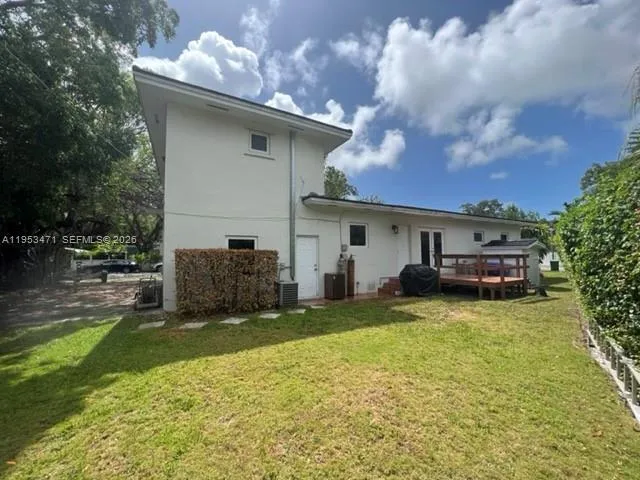 $5,100 | 2728 Kirk Street, Miami, FL 33133