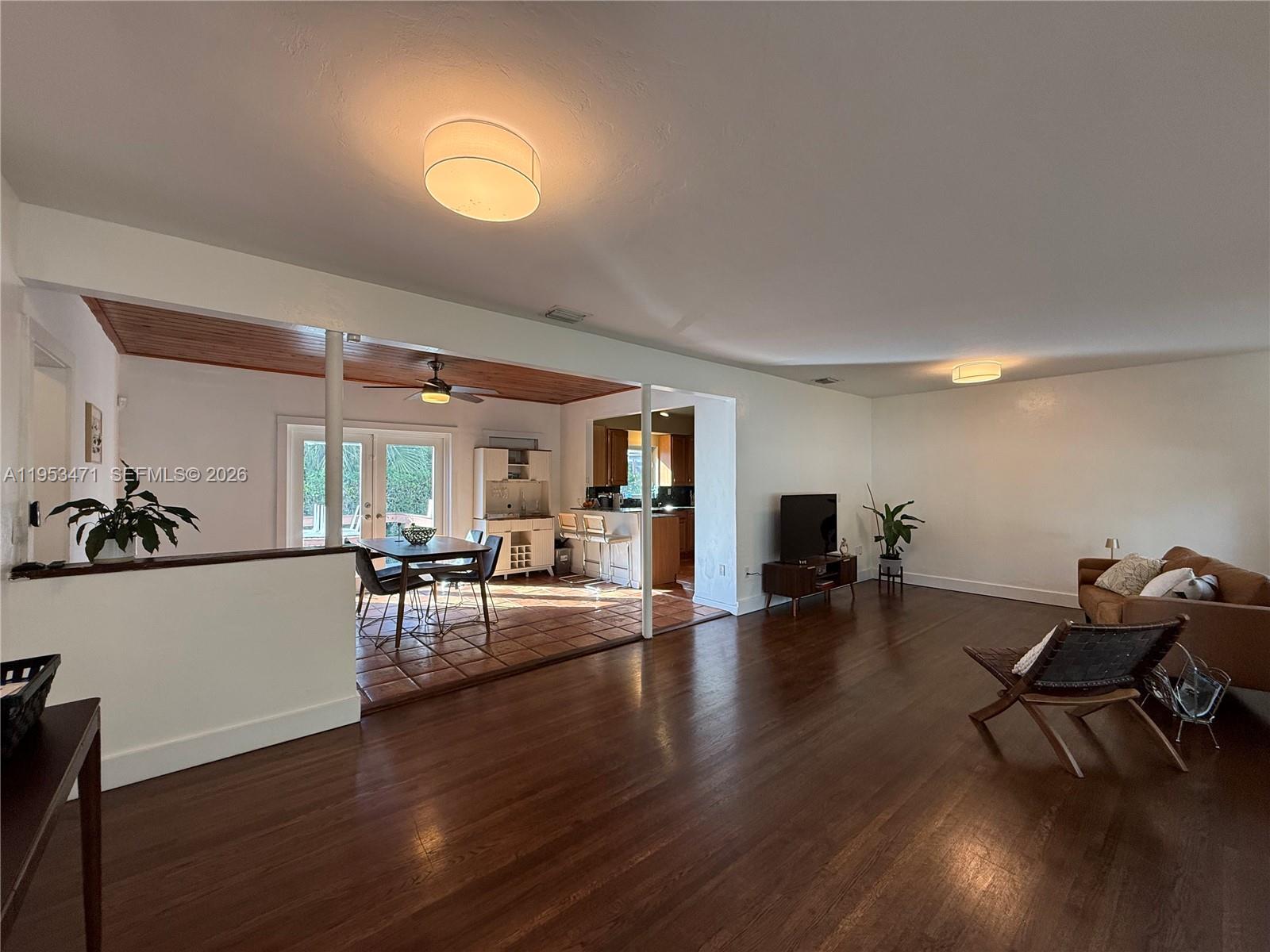 2728 Kirk Street Miami, FL 33133 - Photo 2 of 29