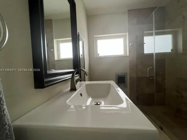 $5,100 | 2728 Kirk Street, Miami, FL 33133