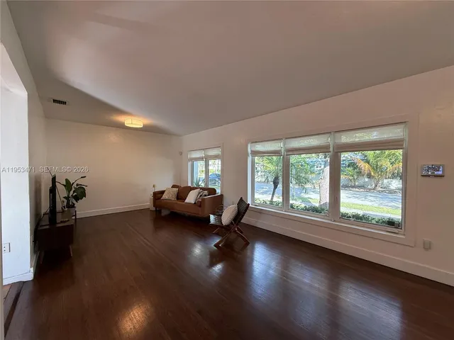 $5,100 | 2728 Kirk Street, Miami, FL 33133