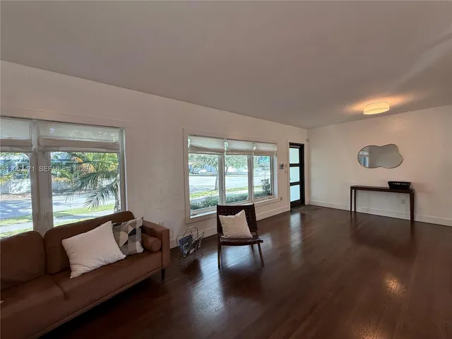 $5,100 | 2728 Kirk Street, Miami, FL 33133