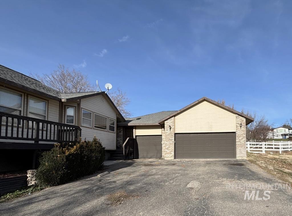 709 Sherry Road Nampa, ID 83686 - Photo 2 of 10