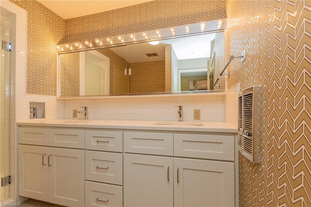 1032 Rockford Road High Point, NC 27262 - Photo 33 of 50 Gallery Image 33