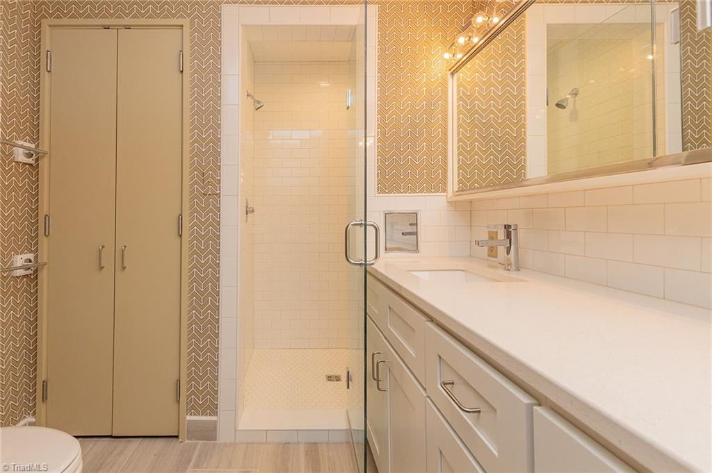 1032 Rockford Road High Point, NC 27262 - Photo 34 of 50 Gallery Image 34