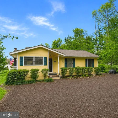 $749,900 | 1353 Lakeview Parkway, Locust Grove, VA 22508