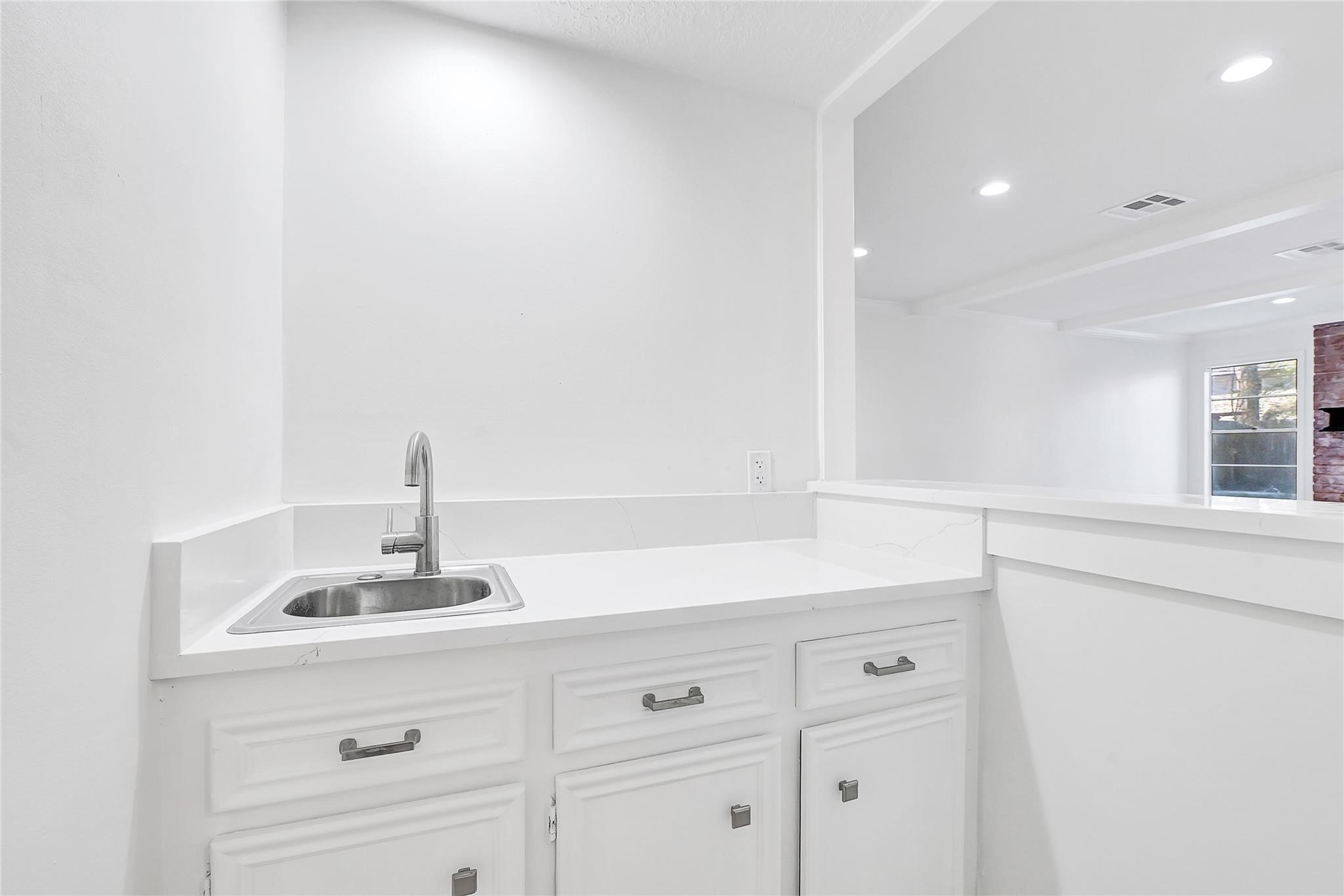 7910 Oak Moss Drive Spring, TX 77379 - Photo 7 of 34