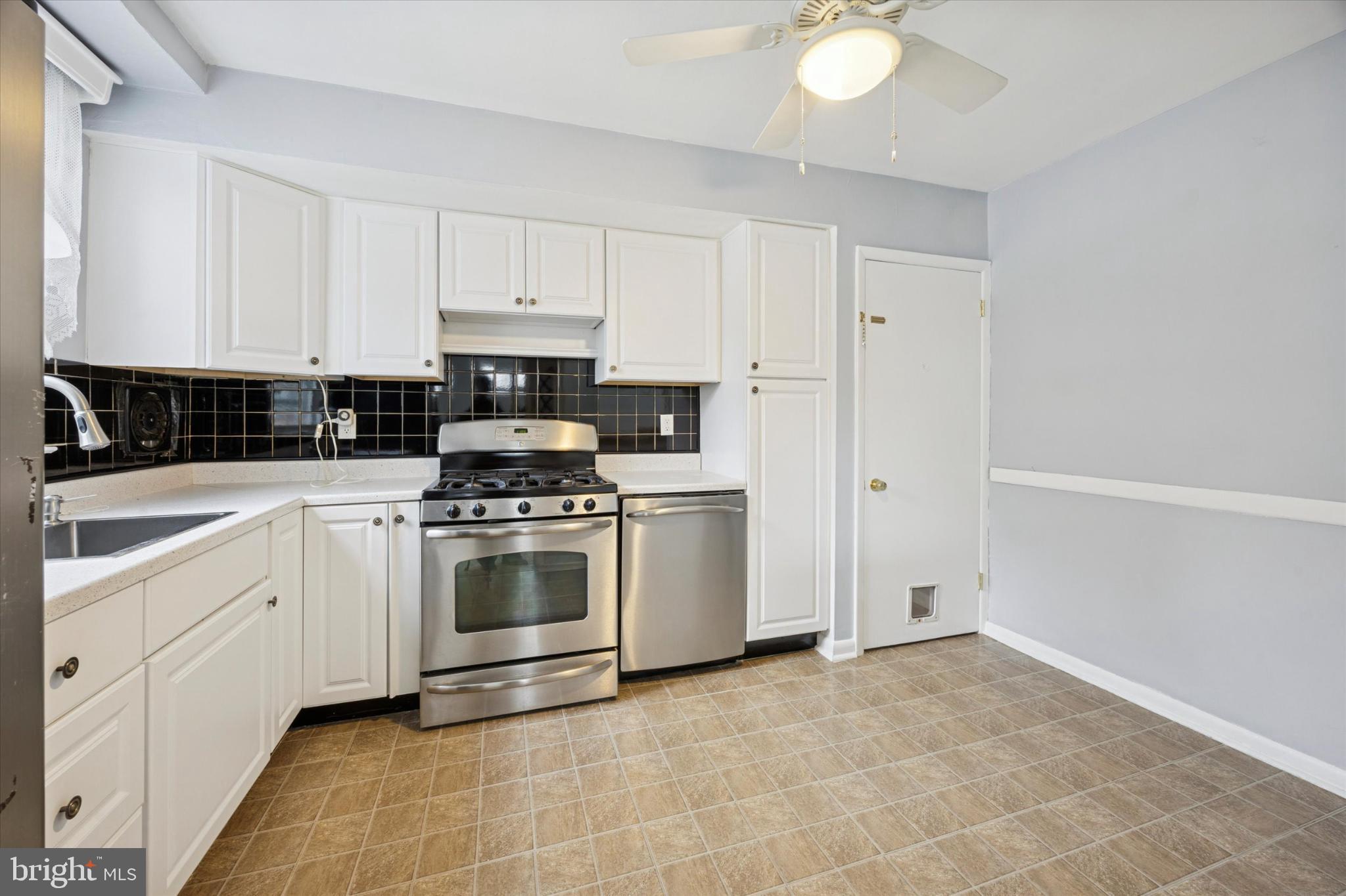 713 Scott Lane Wallingford, PA 19086 - Photo 10 of 34