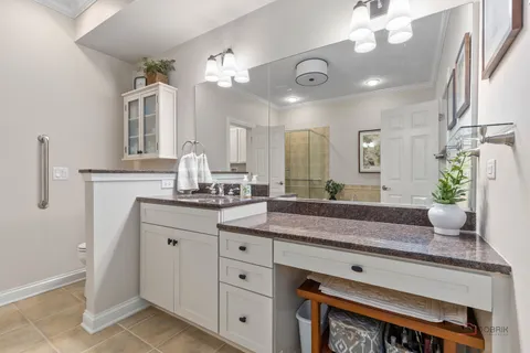 $985,000 | 145 South Bradford Court, Lake Forest, IL 60045