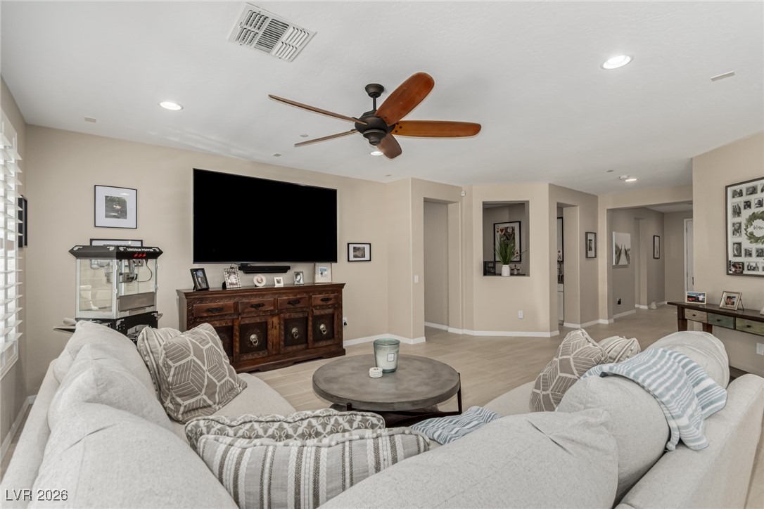 137 Outcrop Ridge Avenue Henderson, NV 89002 - Photo 11 of 41