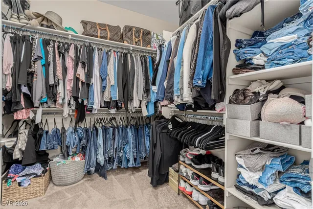 $739,900 | 137 Outcrop Ridge Avenue, Henderson, NV 89002