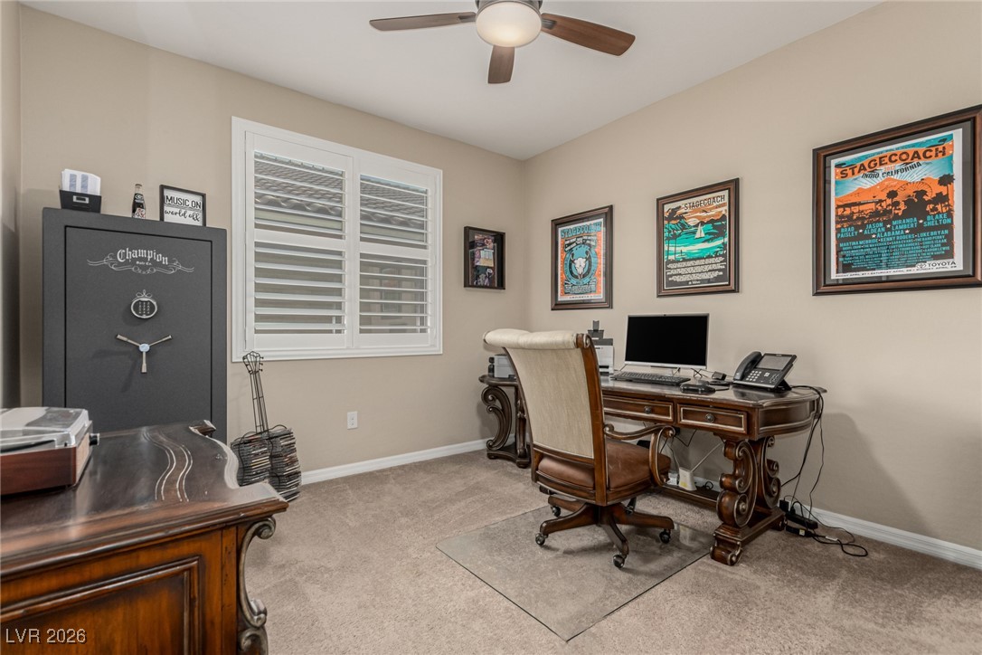 137 Outcrop Ridge Avenue Henderson, NV 89002 - Photo 32 of 40