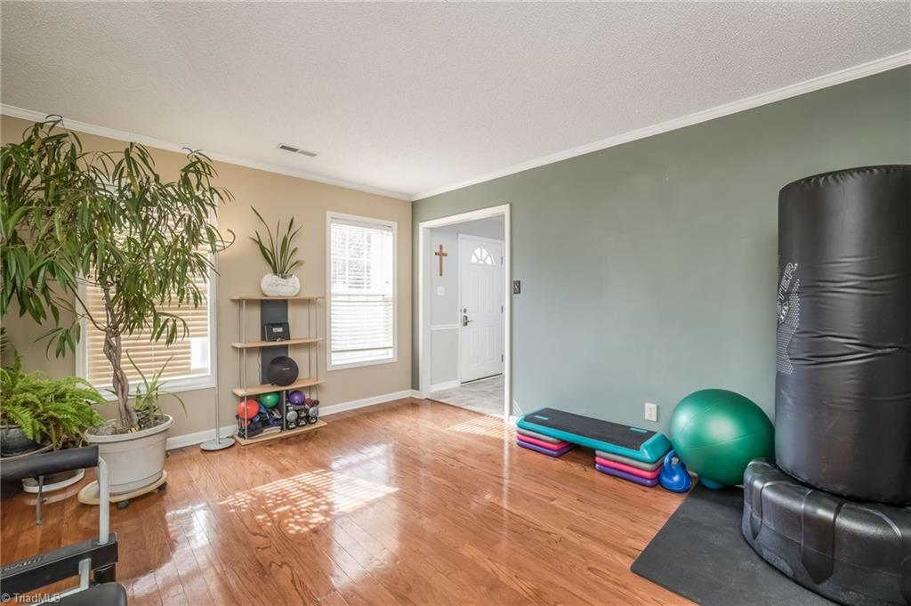 111 Stapleton Way High Point, NC 27265 - Photo 6 of 31 Gallery Image 6