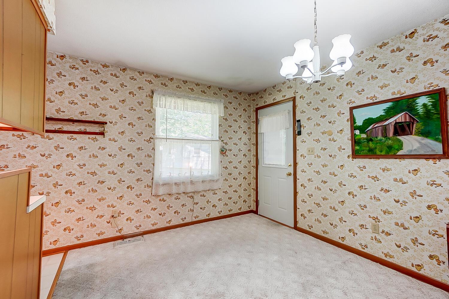6033 Cairo Road Westerville, OH 43081 - Photo 13 of 43 6033