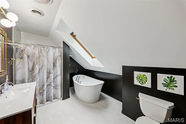 $367,500 | 416 North Main Street, Trenton, IL 62293