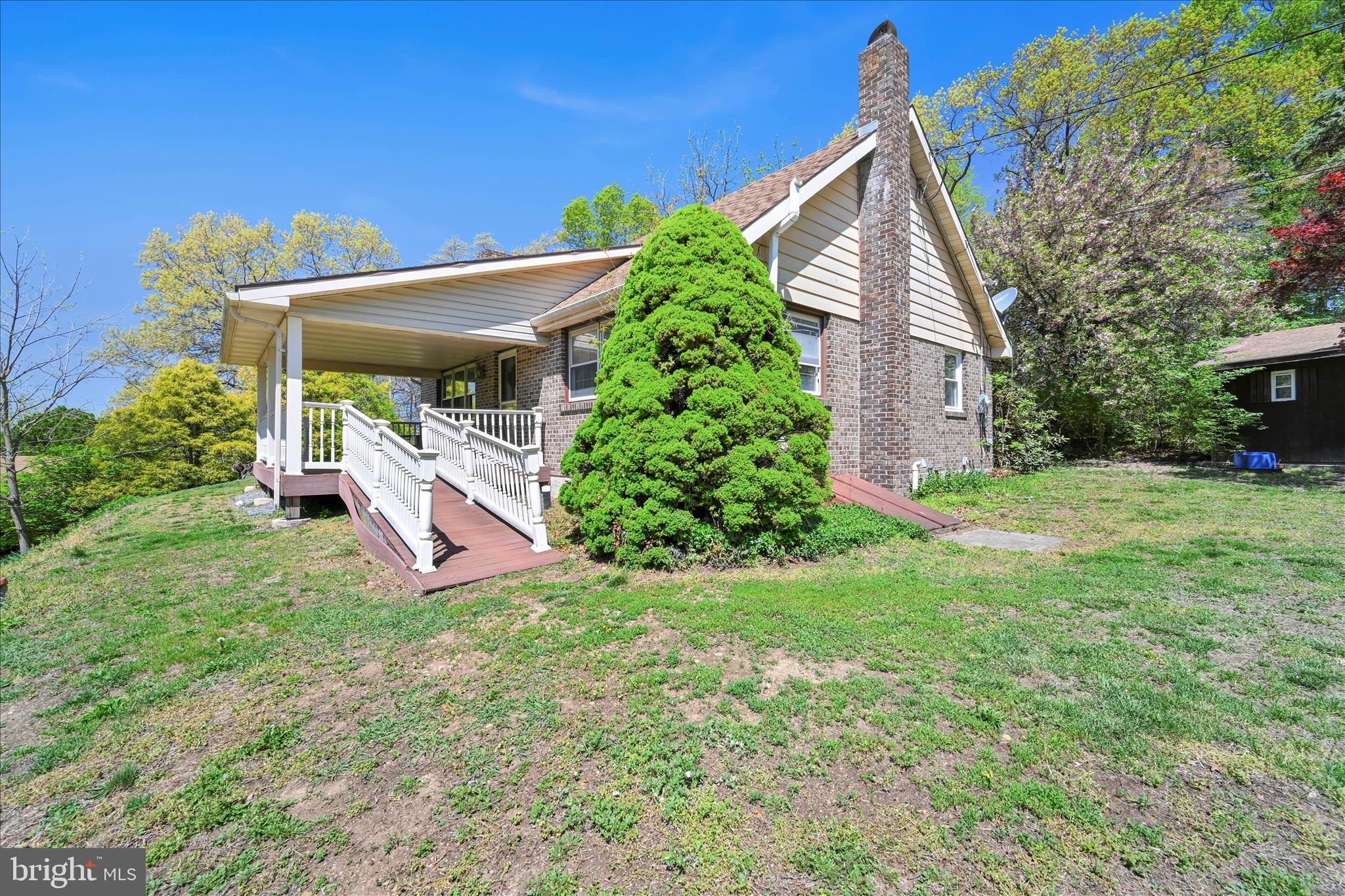 85 Gernants Church Road Leesport, PA 19533 - Photo 32 of 43 a front view of a house with garden