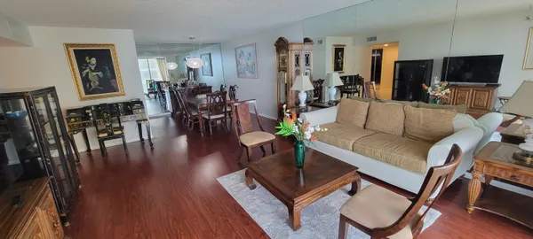 $3,300 | 5440 North Ocean Drive, Unit 1204, Singer Island, FL 33404