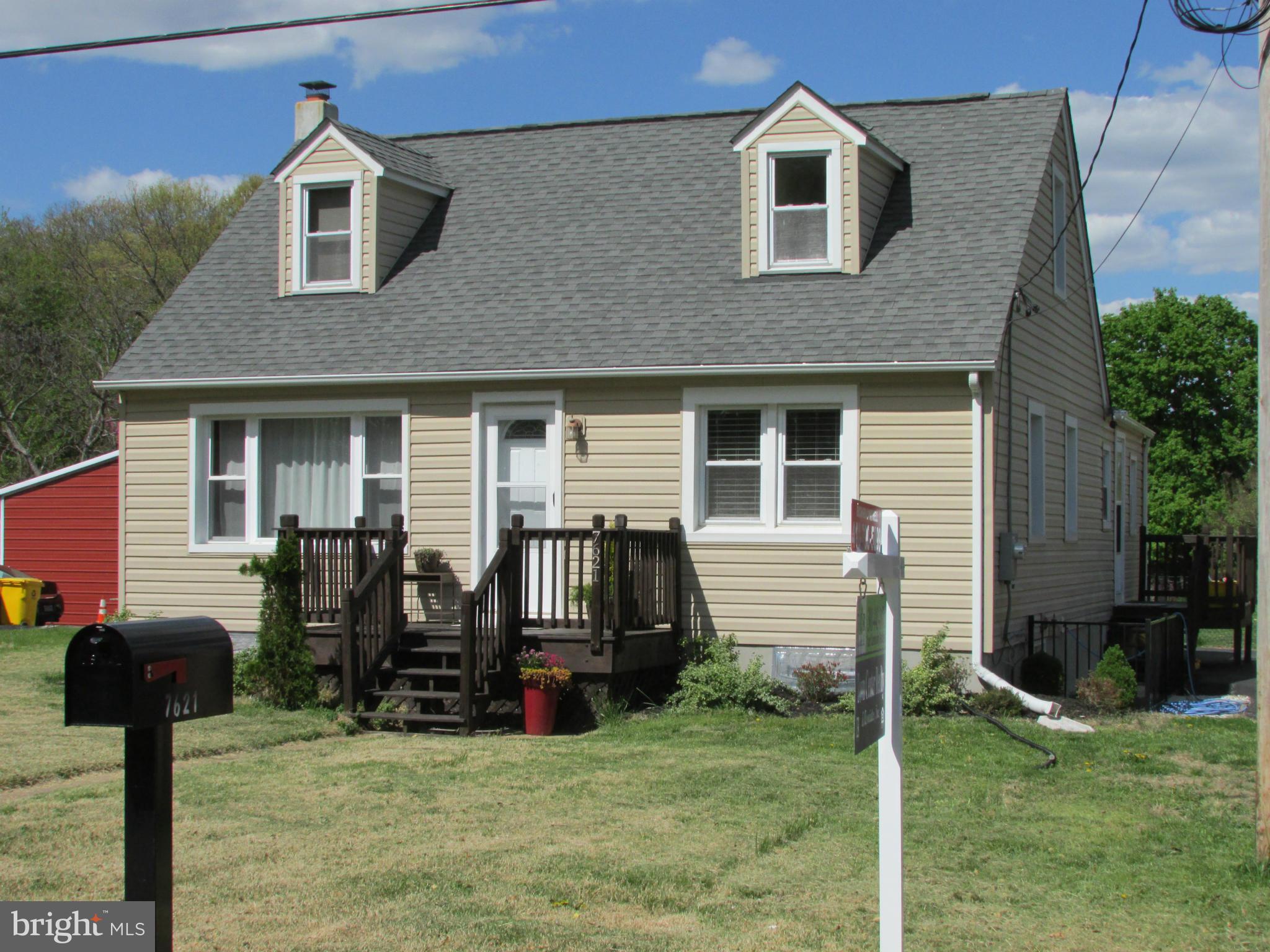 7621 Post Road Hanover, MD 21076 - Photo 1 of 8 Exterior (Front)