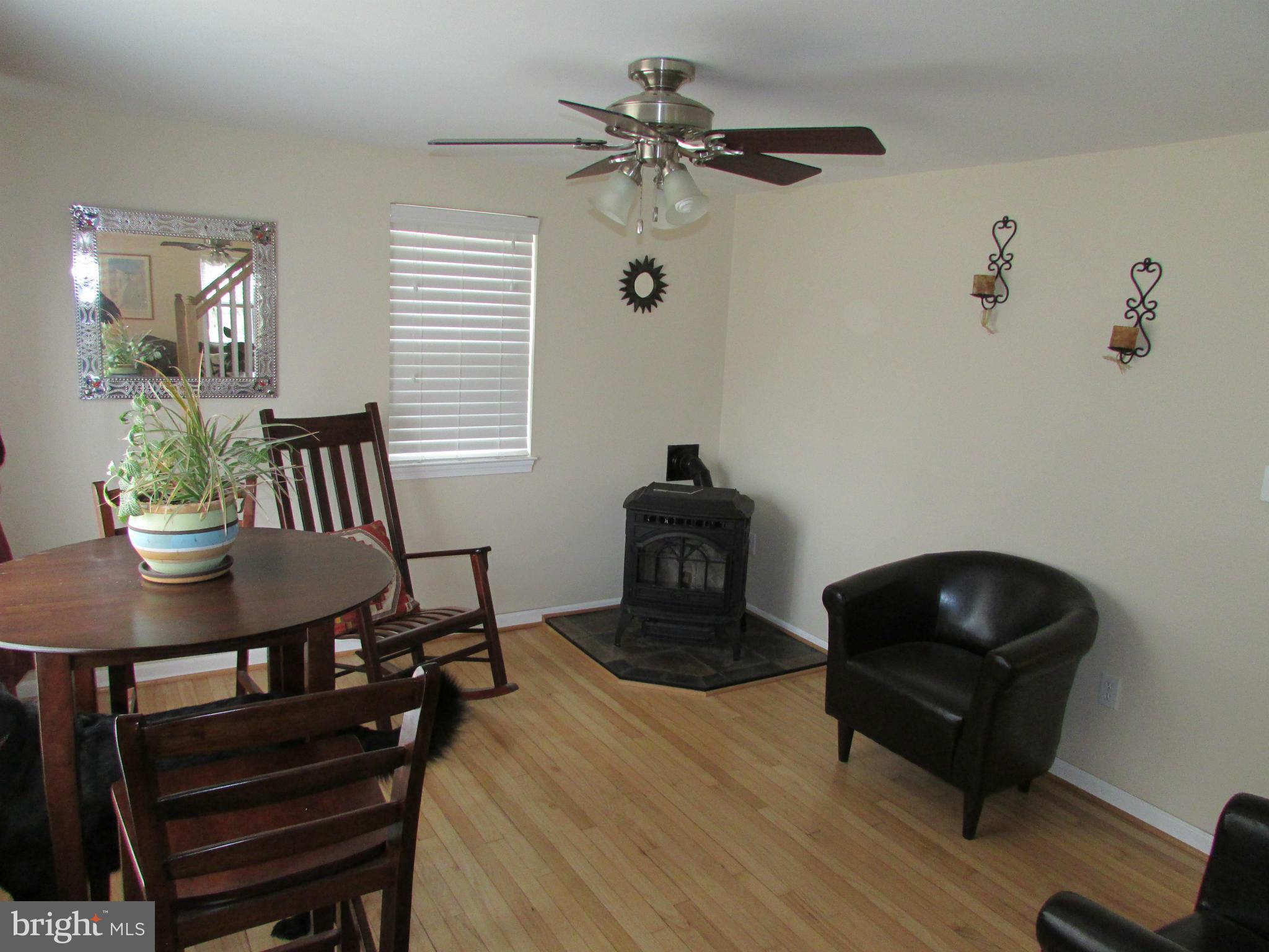 7621 Post Road Hanover, MD 21076 - Photo 7 of 8 Family Room