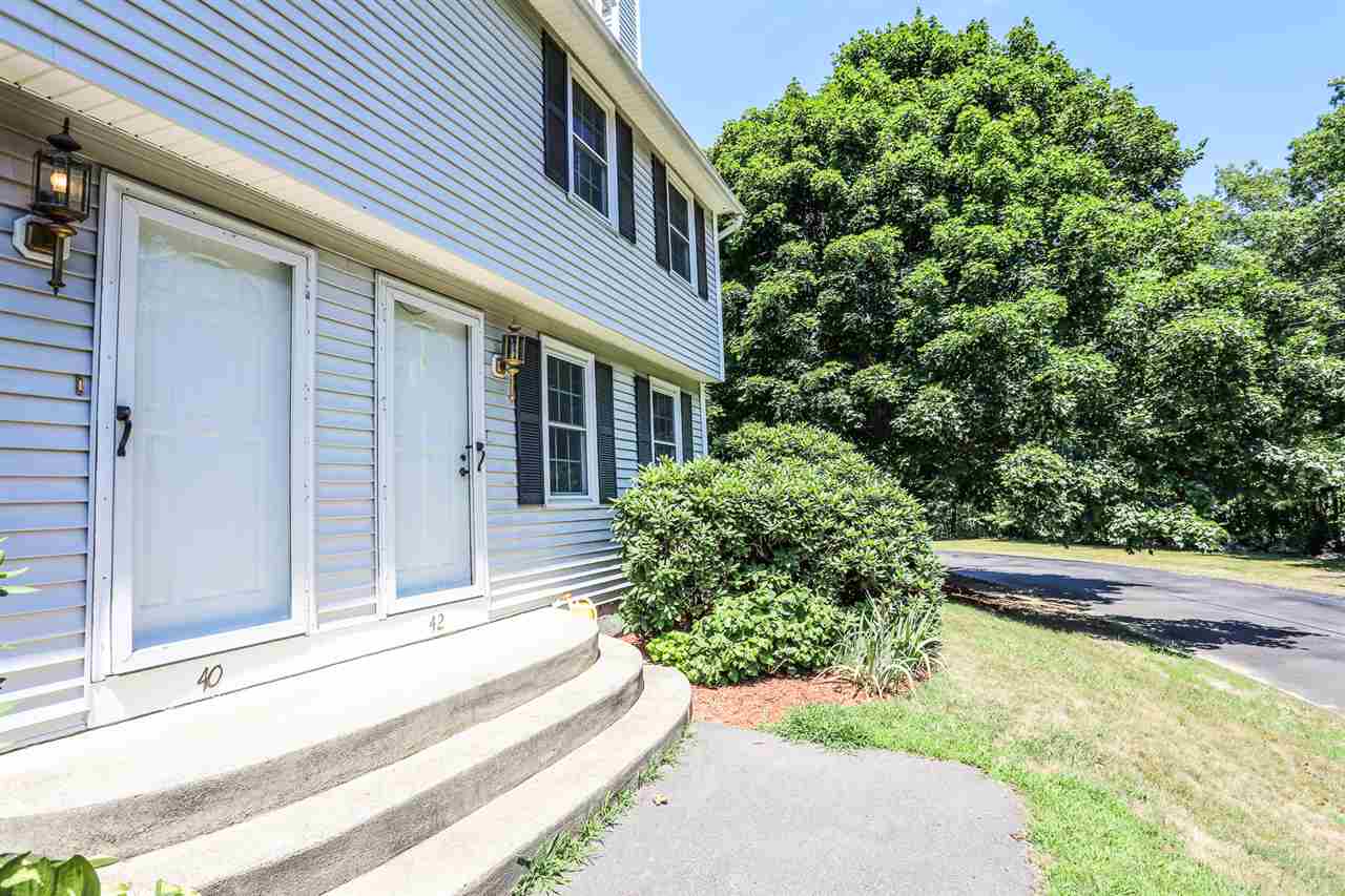 42 Ramsgate Ridge Drive Nashua, NH 03063 - Photo 2 of 29