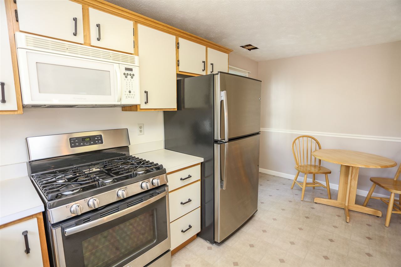 42 Ramsgate Ridge Drive Nashua, NH 03063 - Photo 12 of 29