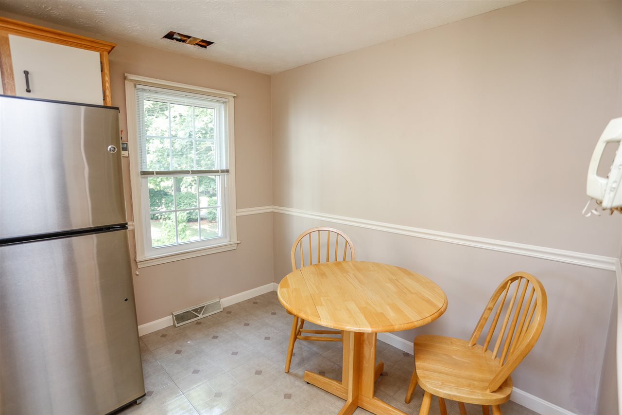 42 Ramsgate Ridge Drive Nashua, NH 03063 - Photo 9 of 29