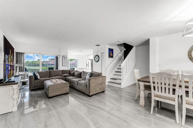 $529,900 | 6934 Southwest 164th Court, Miami, FL 33193