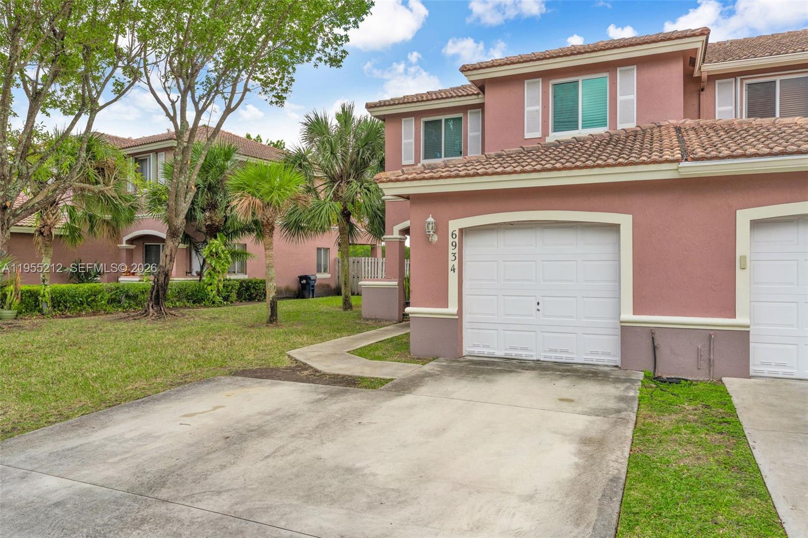 6934 Southwest 164th Court Miami, FL 33193 - Photo 26 of 41