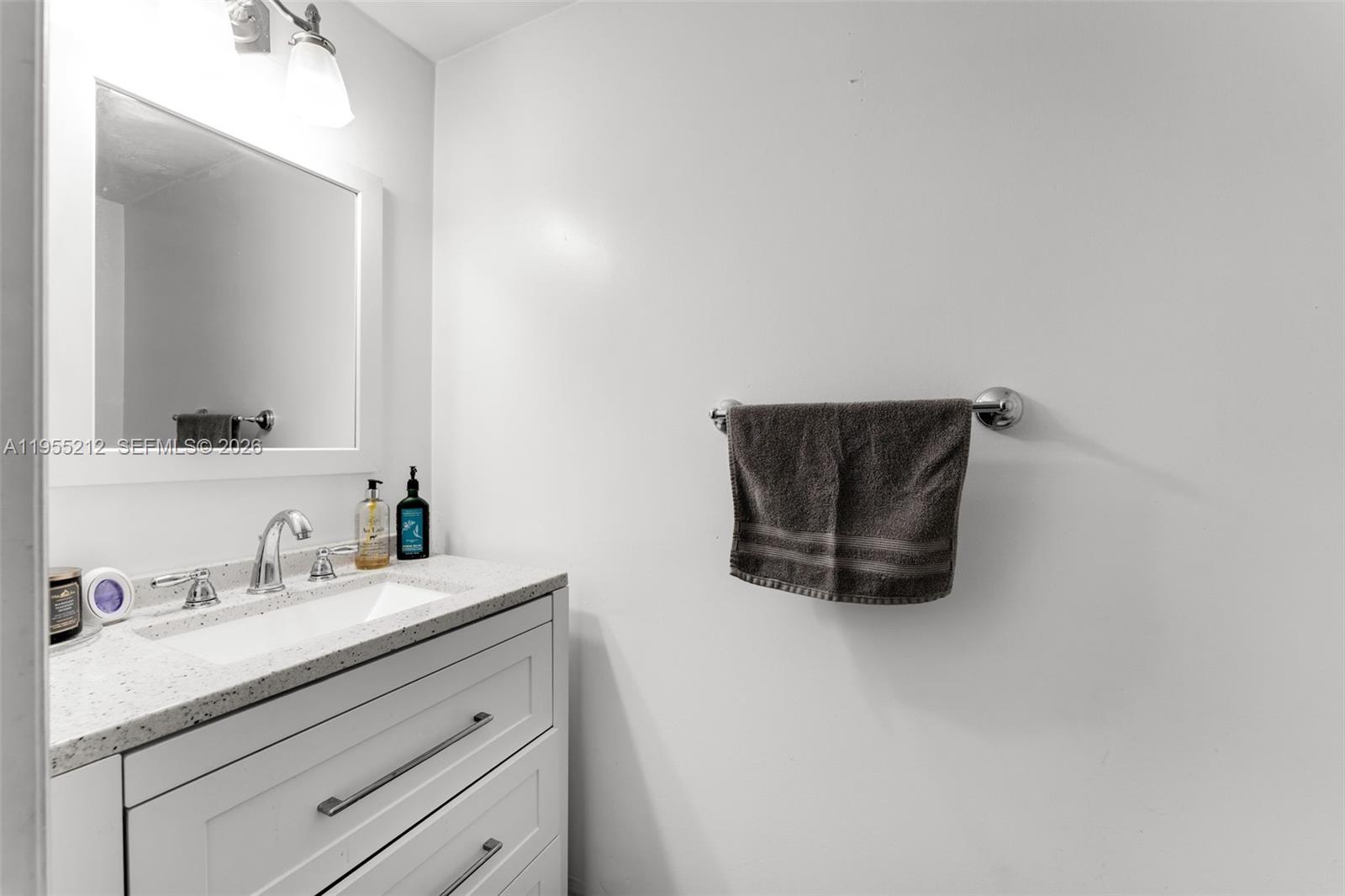 6934 Southwest 164th Court Miami, FL 33193 - Photo 10 of 41