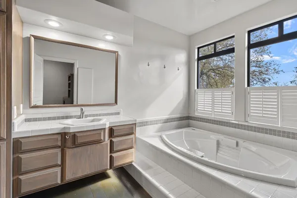 $1,575,000 | 5724 Parker Road, Modesto, CA 95357