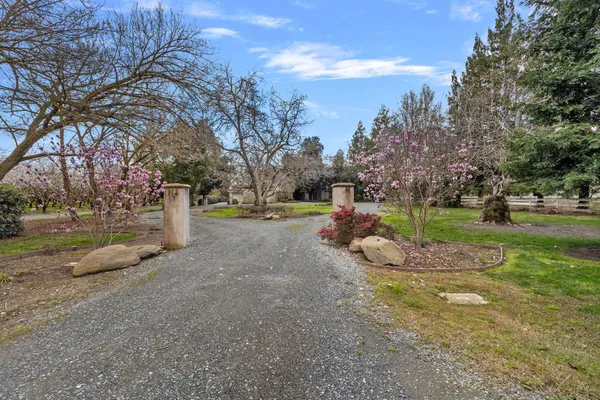 $1,575,000 | 5724 Parker Road, Modesto, CA 95357
